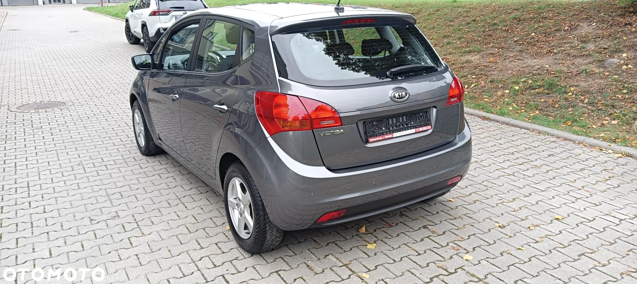 Kia Venga - 4