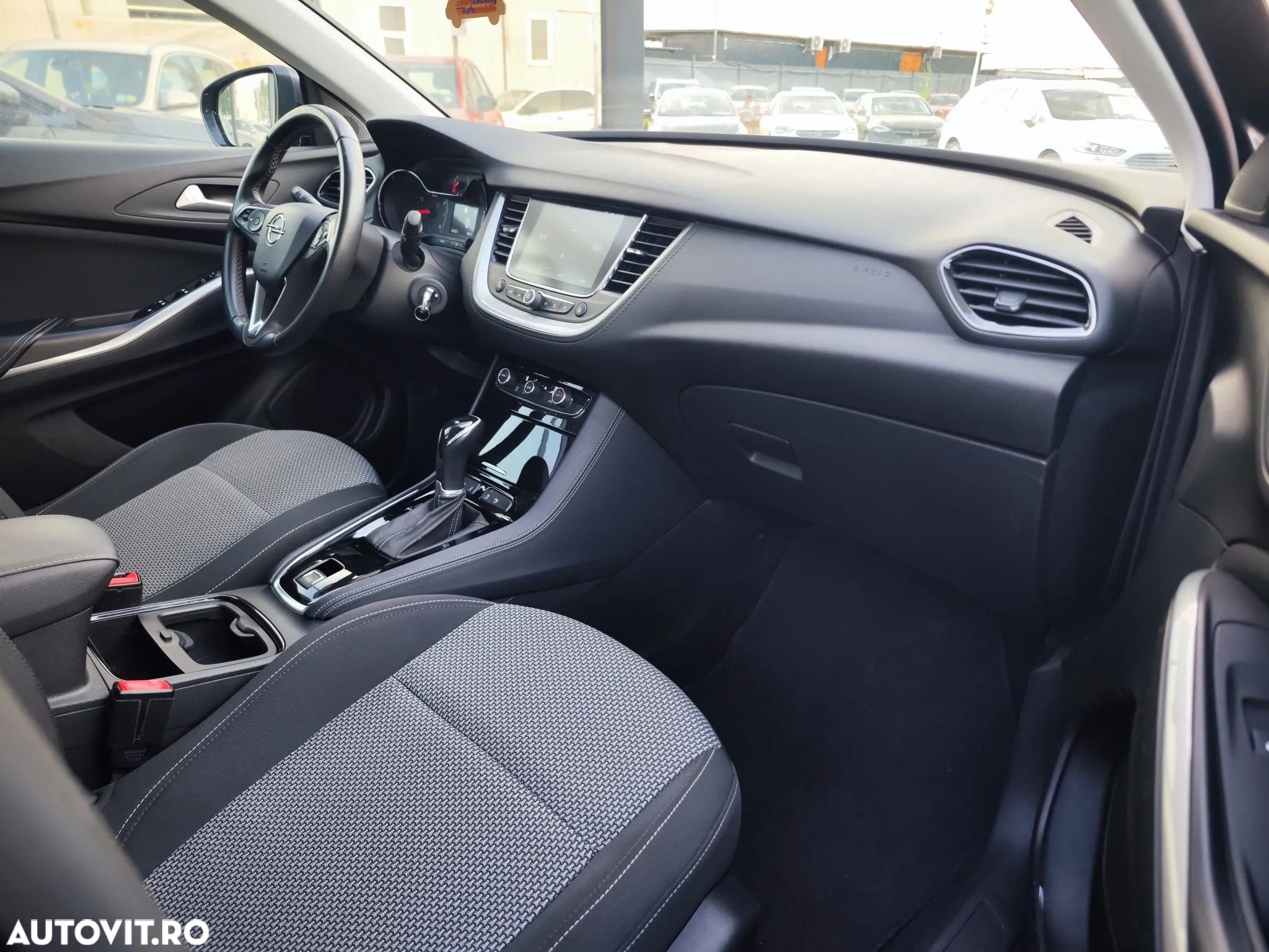 Opel Grandland X 1.5 START/STOP AT8 Business Edition - 15
