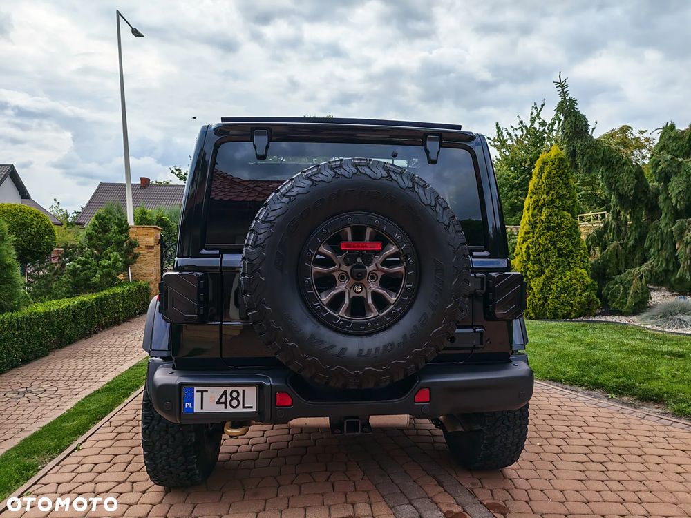 Jeep Wrangler - 11