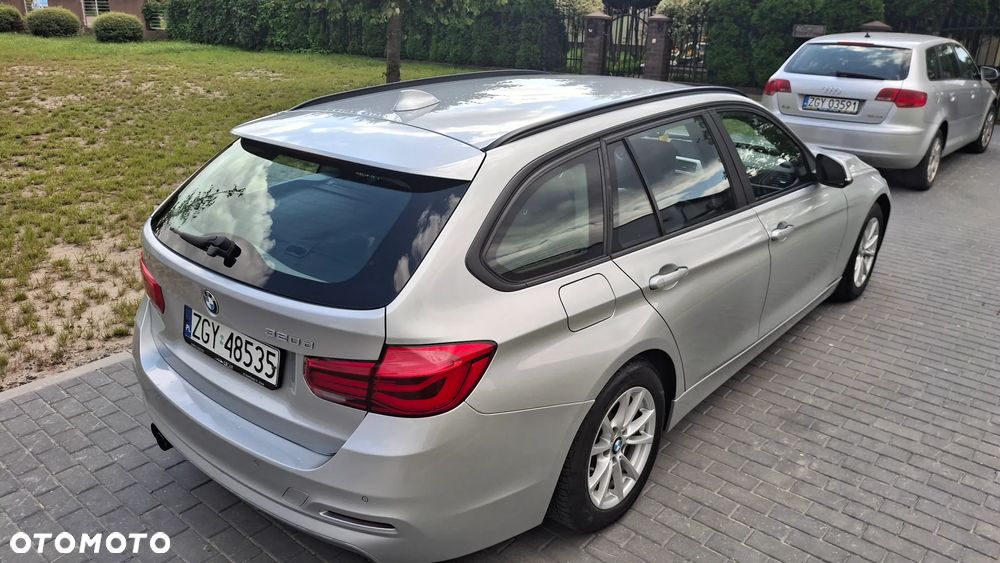 BMW Seria 3 320d Touring - 8