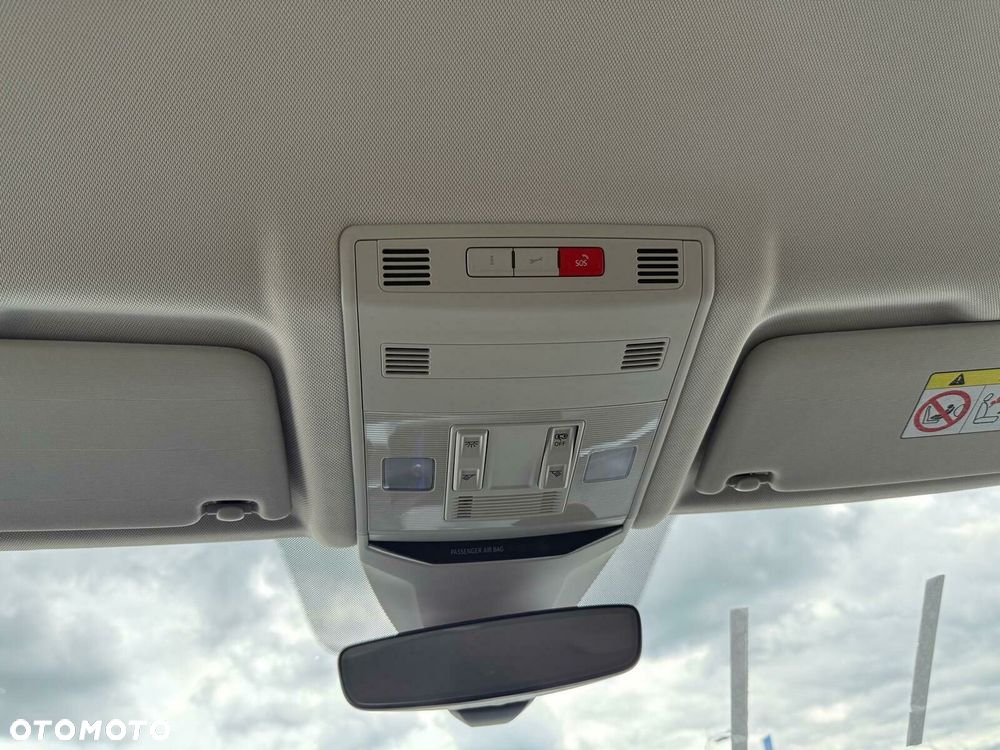 Volkswagen T-Roc 1.5 TSI Life DSG - 25