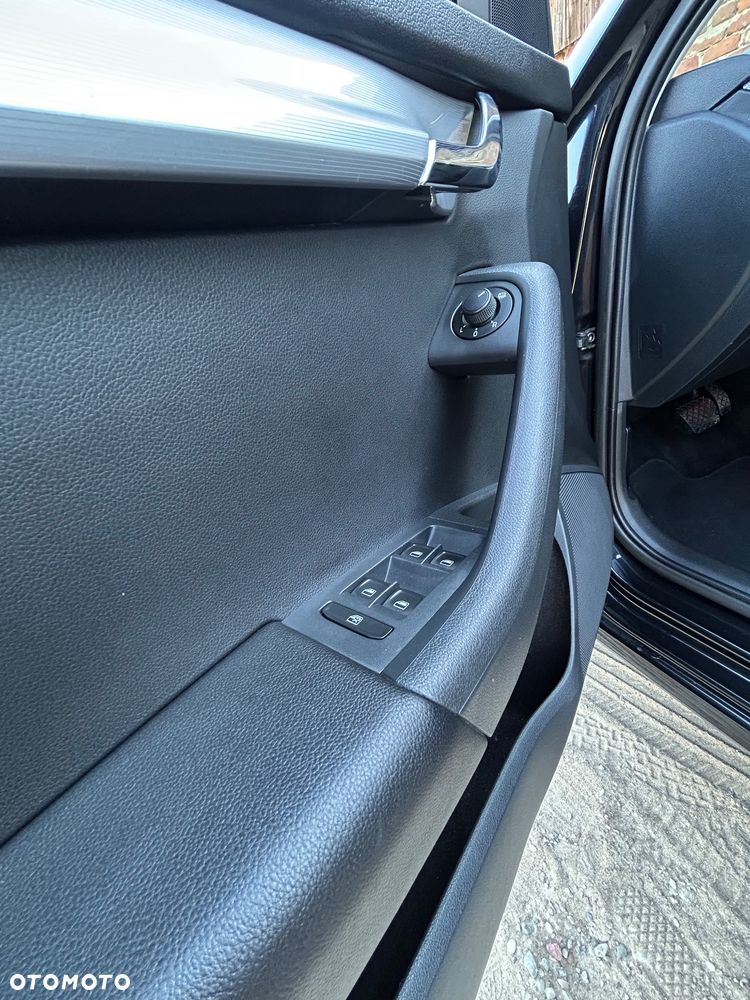 Skoda Octavia 1.6 TDI Ambition DSG - 20