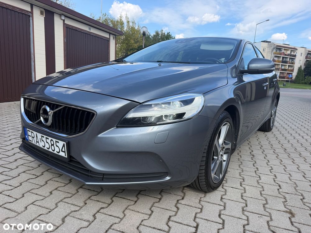 Volvo V40 D2 Drive-E Inscription - 1