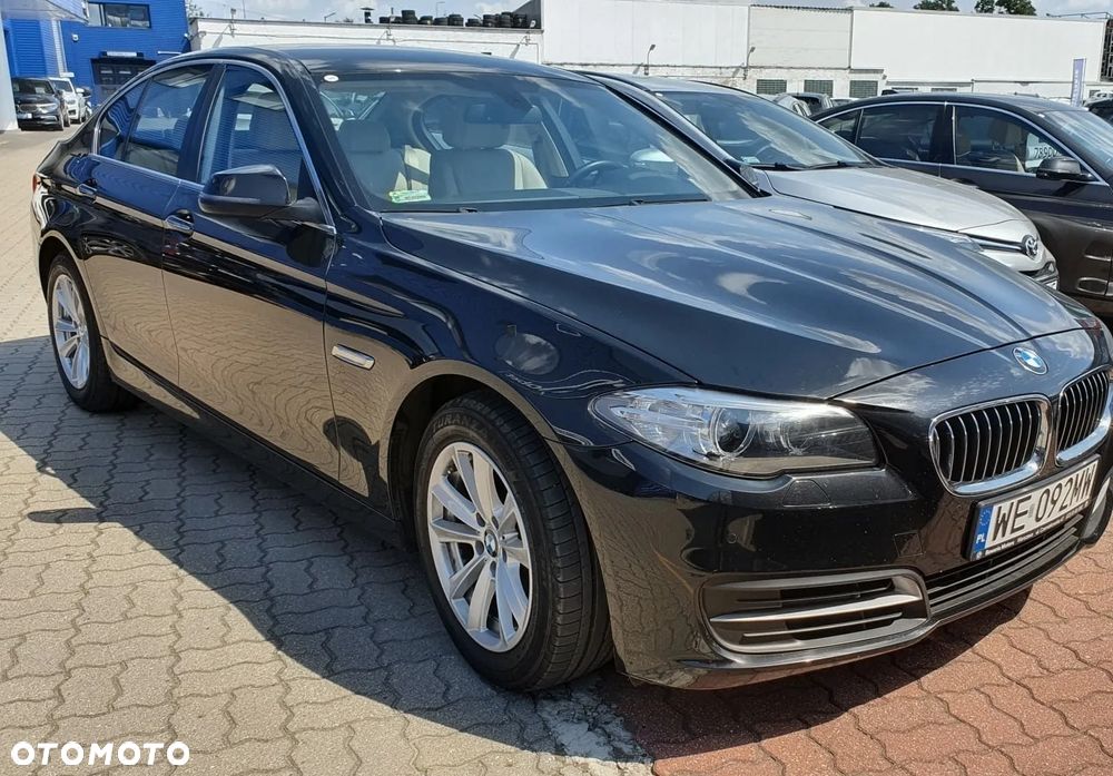BMW Seria 5 520d - 24