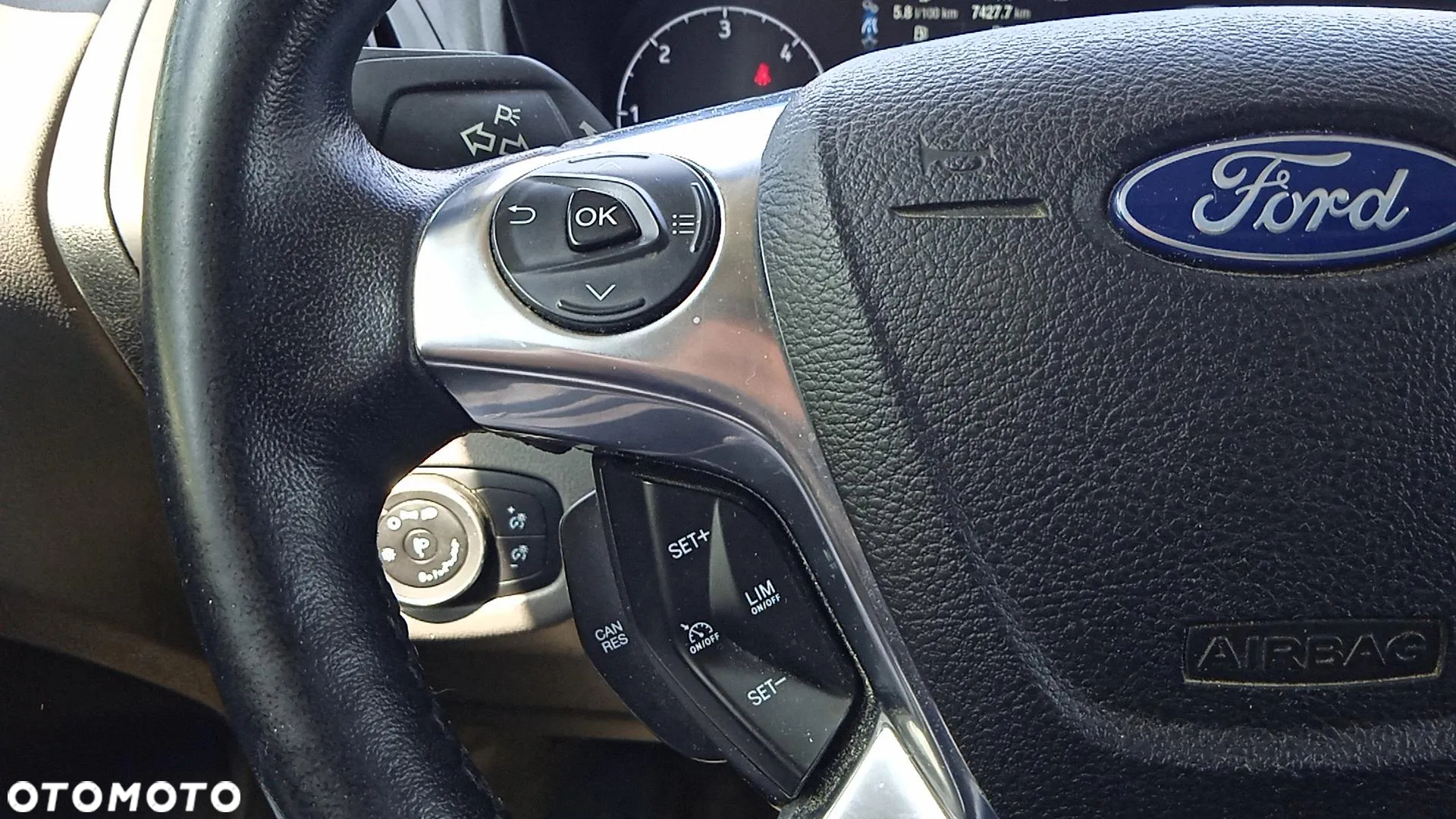 Ford Transit Connect - 11