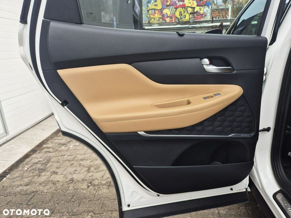 Hyundai Santa Fe 1.6 T-GDI HEV Platinum - 18