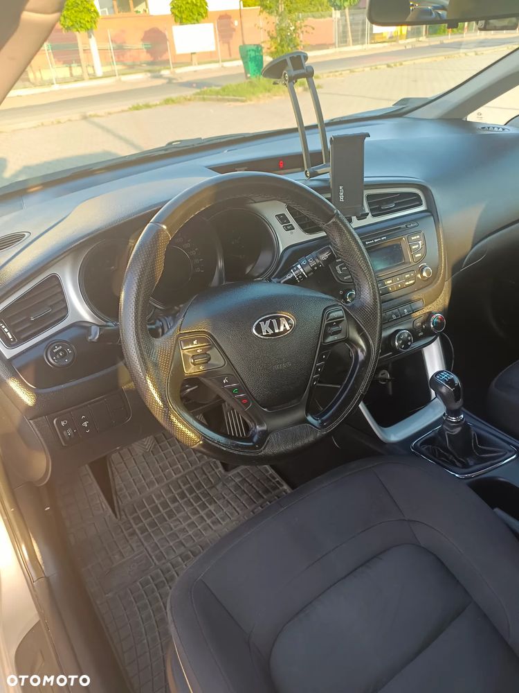 Kia Ceed 1.6 CRDi L - 14