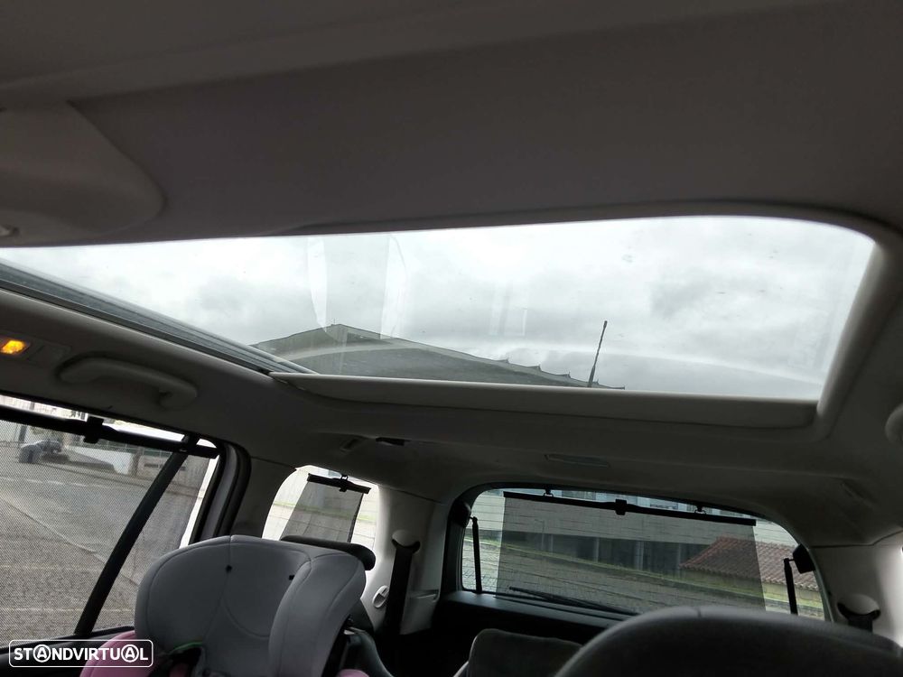 Citroën C4 Grand Picasso 1.6 e-HDi FAP EGS6 (7L) Exclusive - 3