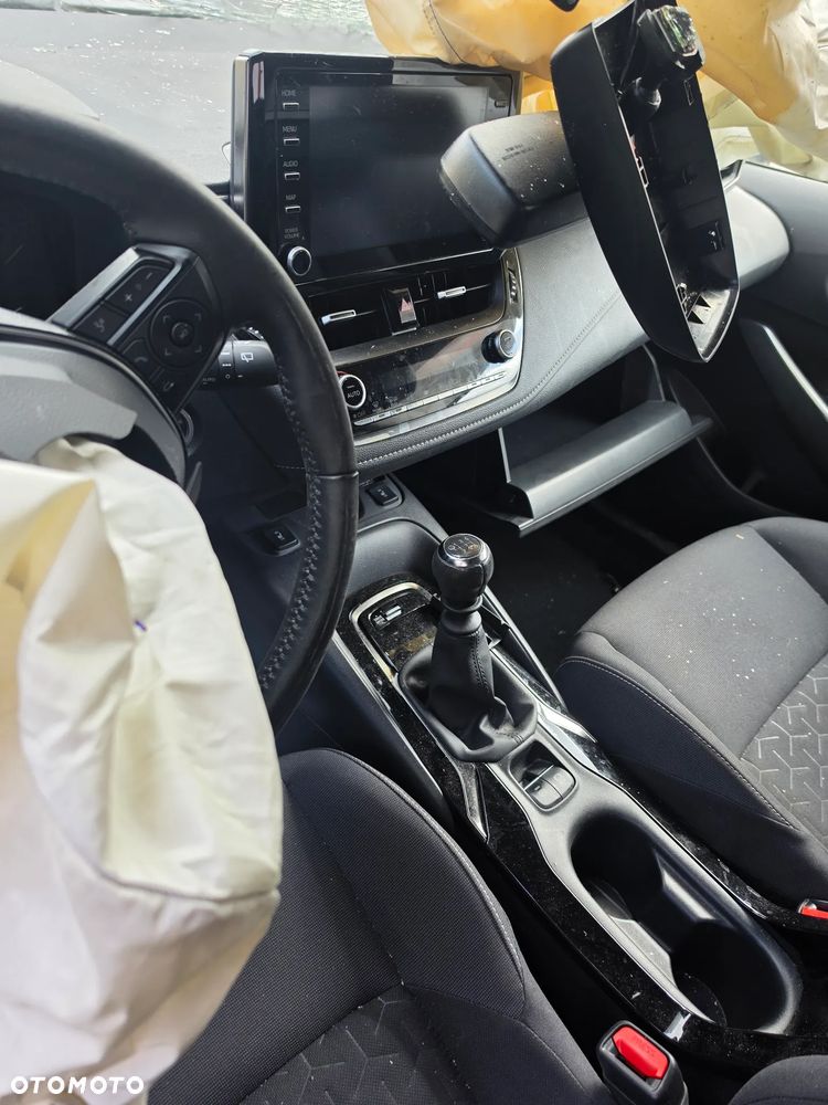 Toyota Corolla 1.2 Turbo Comfort - 12