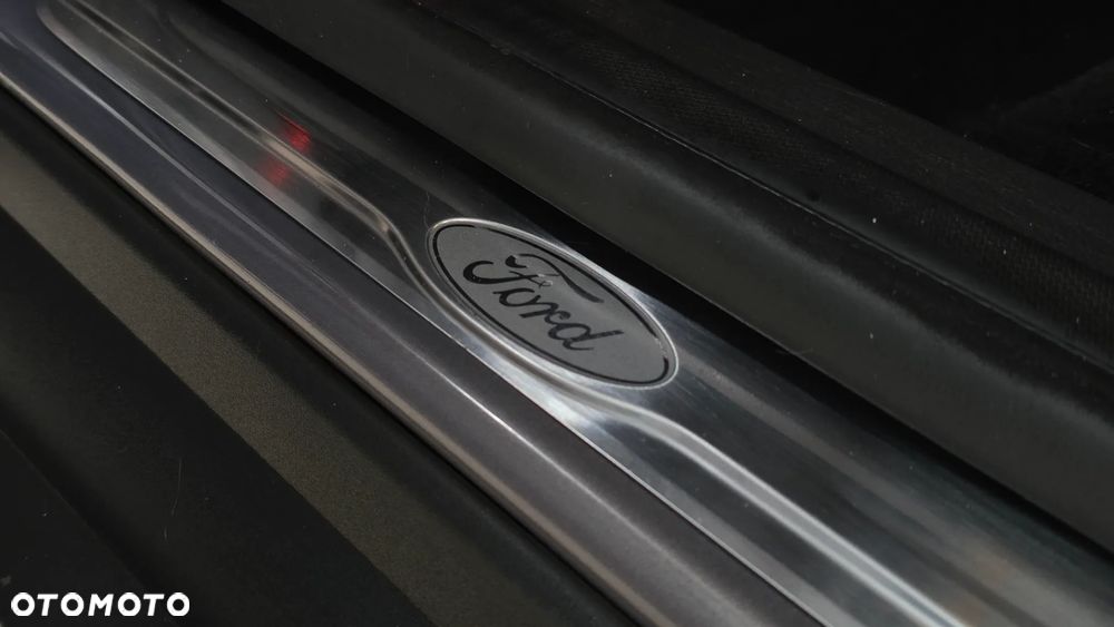 Ford Focus 1.6 EcoBoost Titanium - 21