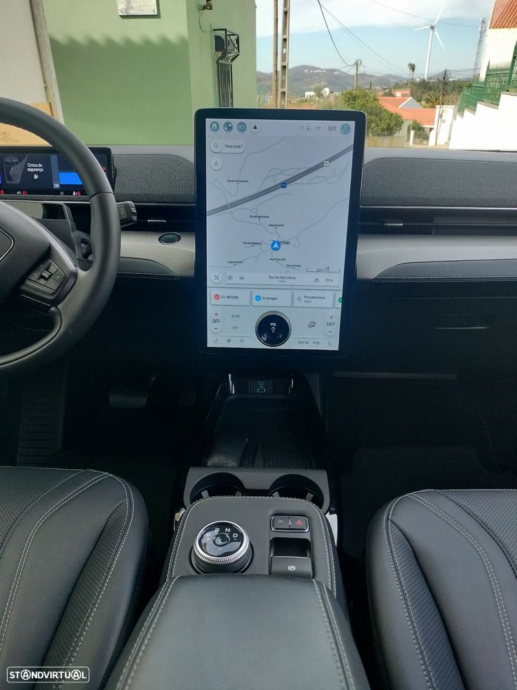 Ford Mustang Mach-E AWD PREMIUM - 14