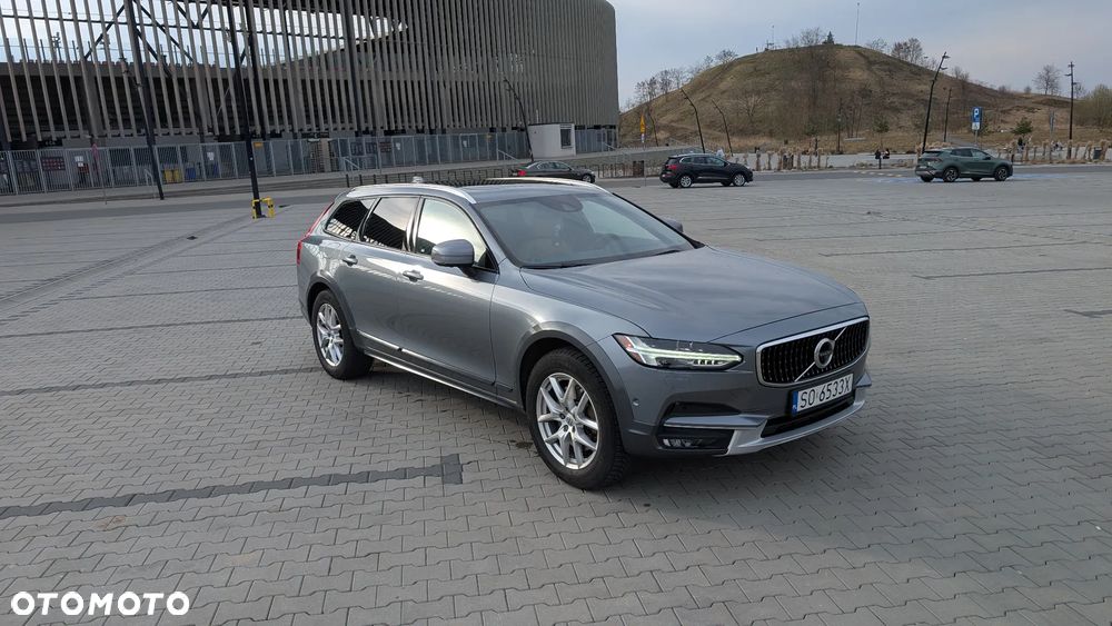 Volvo V90 Cross Country T6 AWD - 33