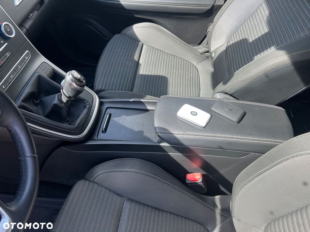 Renault Scenic ENERGY TCe 130 INITIALE PARIS - 20