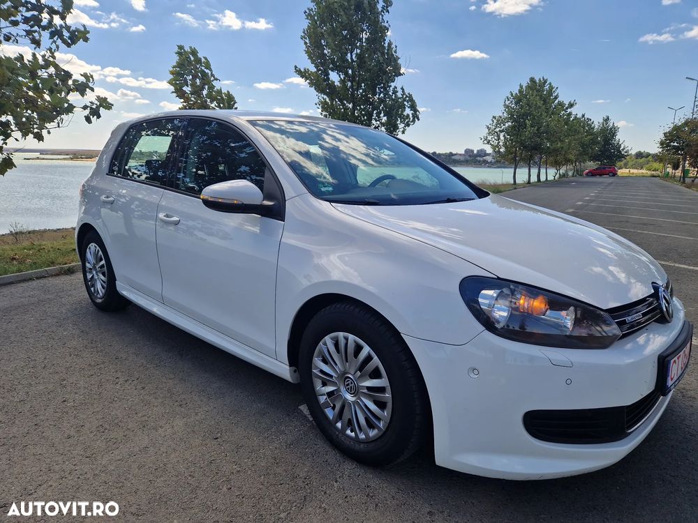 Volkswagen Golf 1.6 TDI BlueMotion Technology DPF Trendline - 11