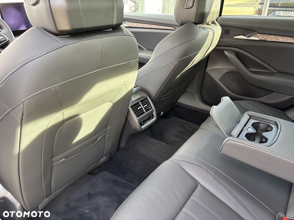 Skoda Superb 1.5 TSI L&K DSG - 32