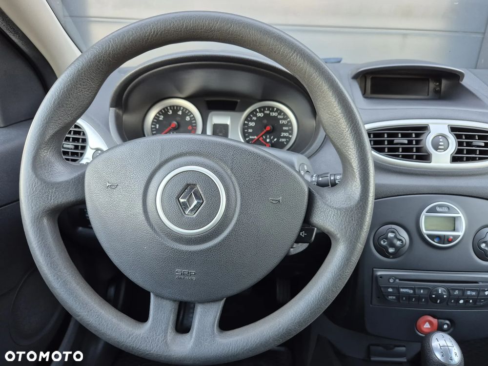 Renault Clio - 12