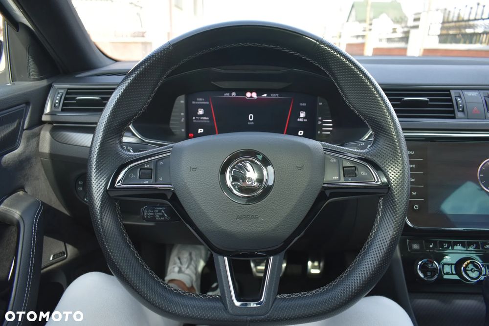 Skoda Superb 2.0 TDI SCR 4x4 Sportline DSG - 21