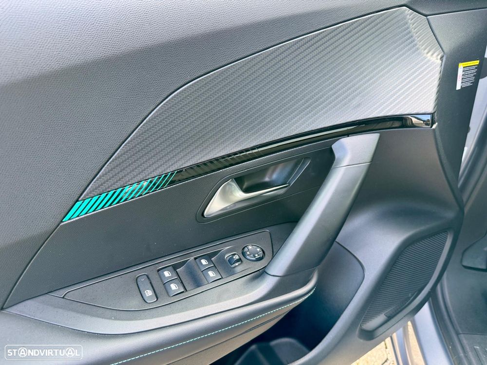 Peugeot 2008 PureTech 100 Stop&Start Allure - 12