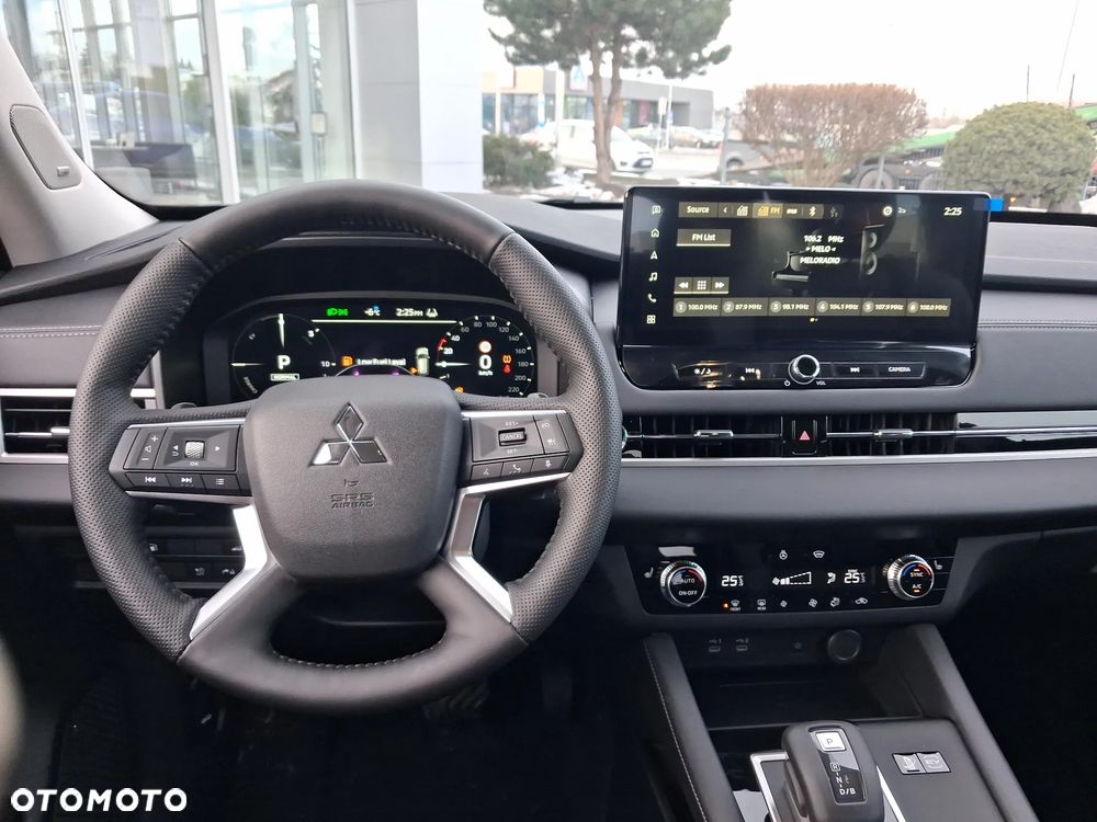 Mitsubishi Outlander Intense - 10