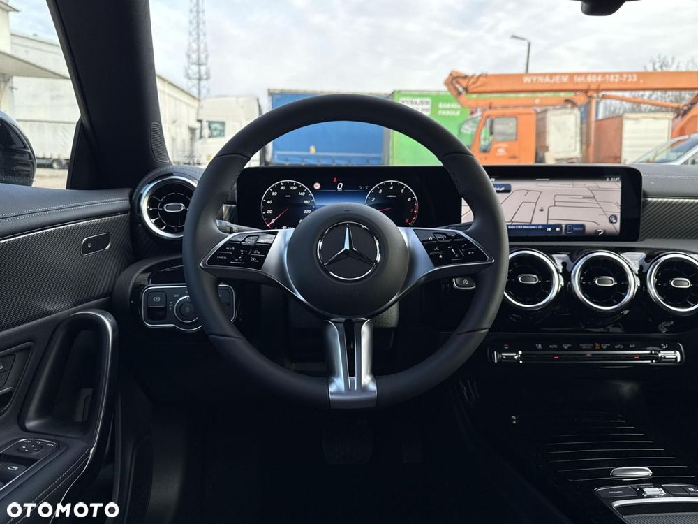 Mercedes-Benz CLA - 18