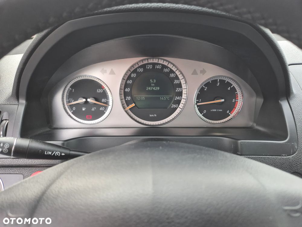 Mercedes-Benz Klasa C 220 CDI Avantgarde - 34