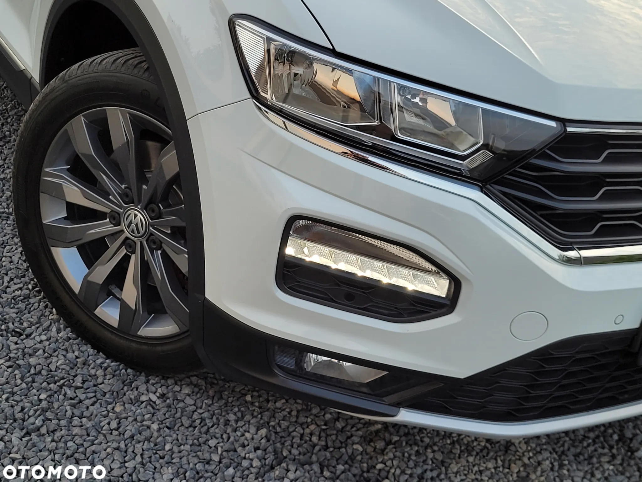 Volkswagen T-Roc - 32