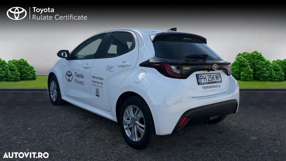 Toyota Yaris 1.5 VVT-i HSD Eco - 2