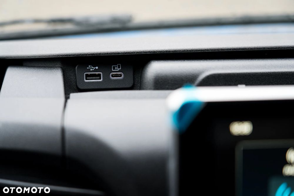 Iveco 35S18H V 3.0 Diesel 180 KM MT6 Furgon L4H2 - 28