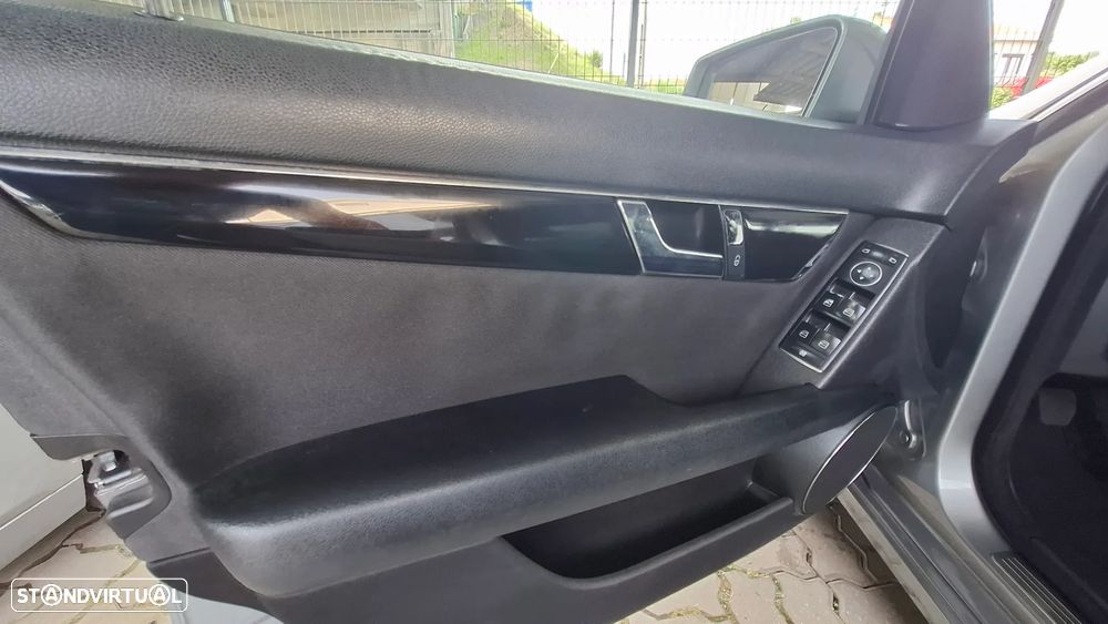 Mercedes-Benz C 220 CDi Avantgarde BlueEfficiency - 23