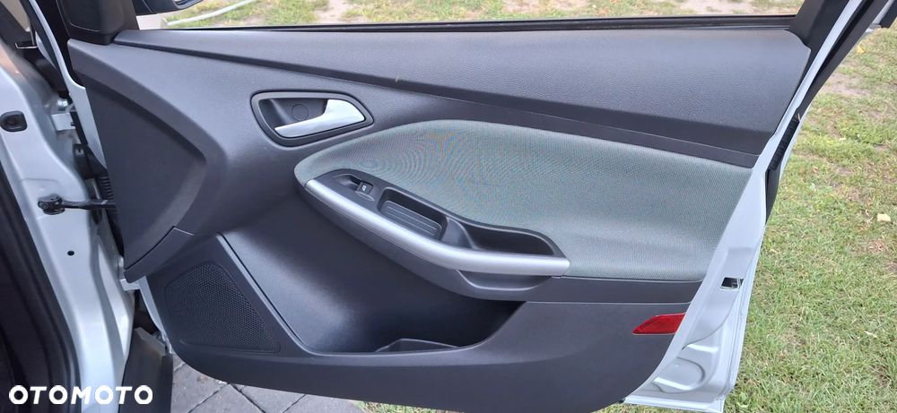 Ford Focus - 34