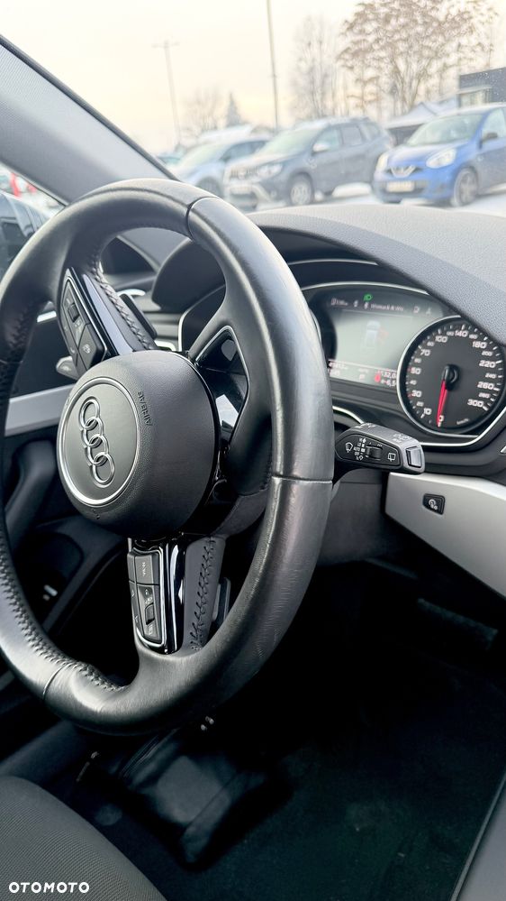 Audi A4 Avant 40 TFSI S tronic - 25