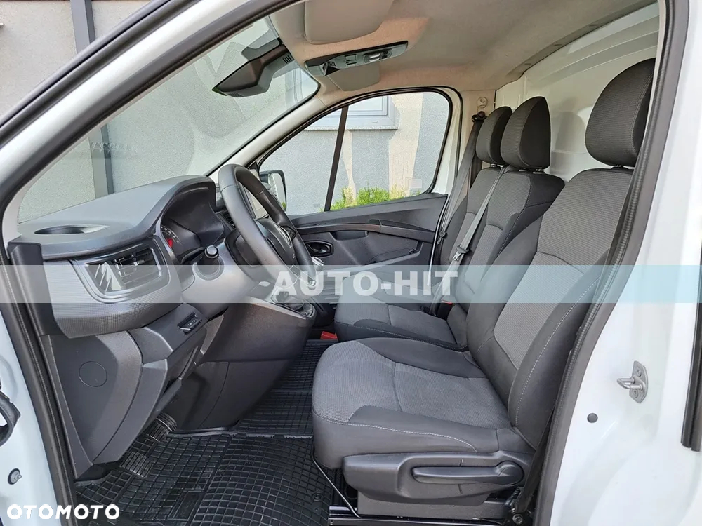 Renault Trafic - 17
