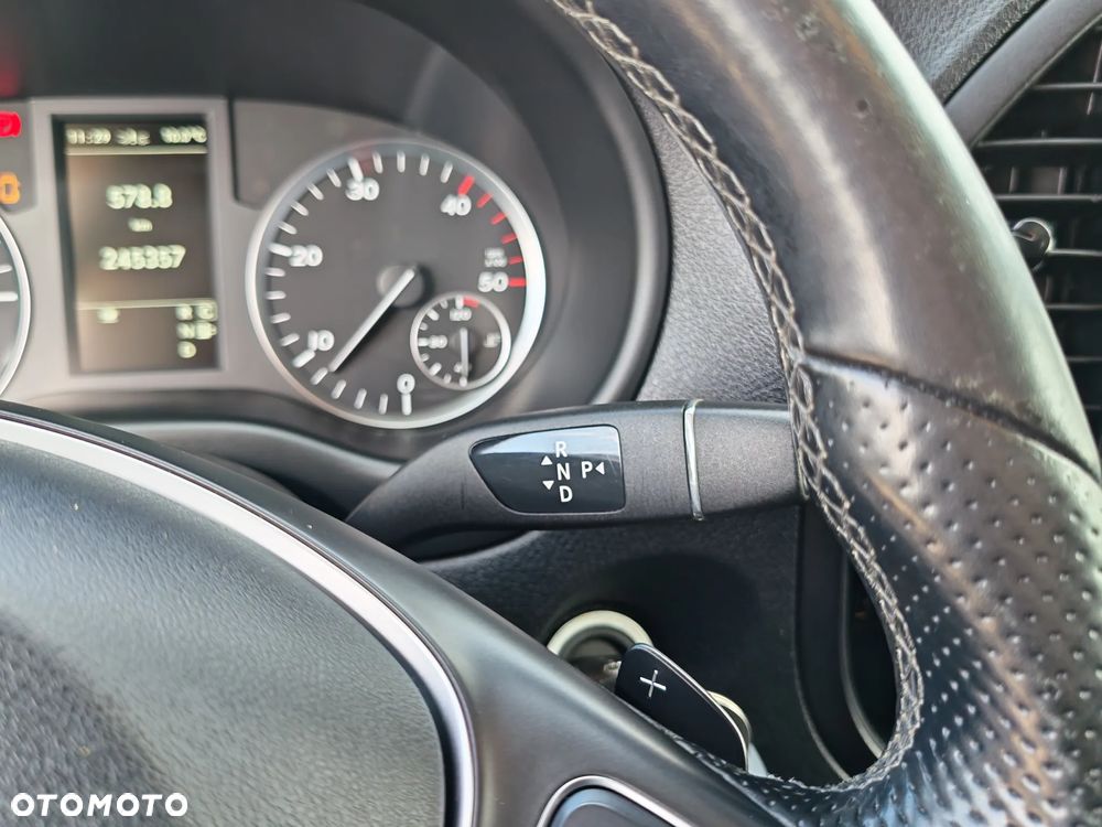 Mercedes-Benz vito - 24