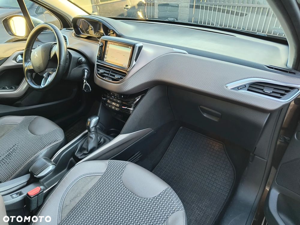 Peugeot 2008 - 19