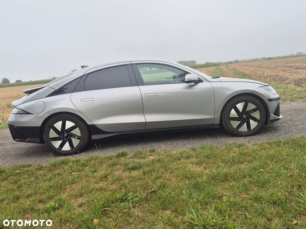 Hyundai IONIQ 6 77kWh Uniq - 12