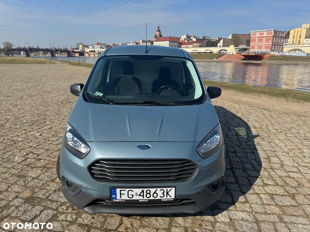 Ford Transit courier - 2