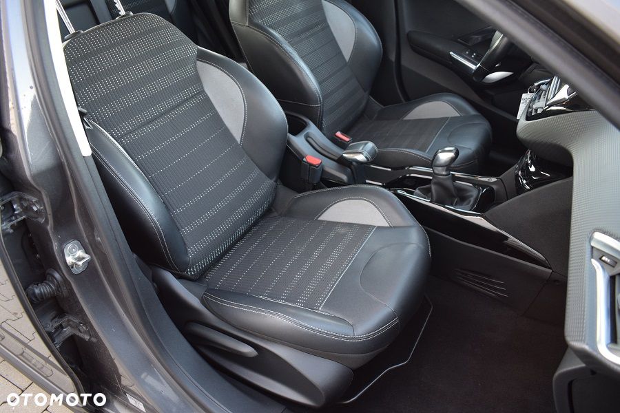 Peugeot 2008 PureTech 110 Stop&Start Allure - 11