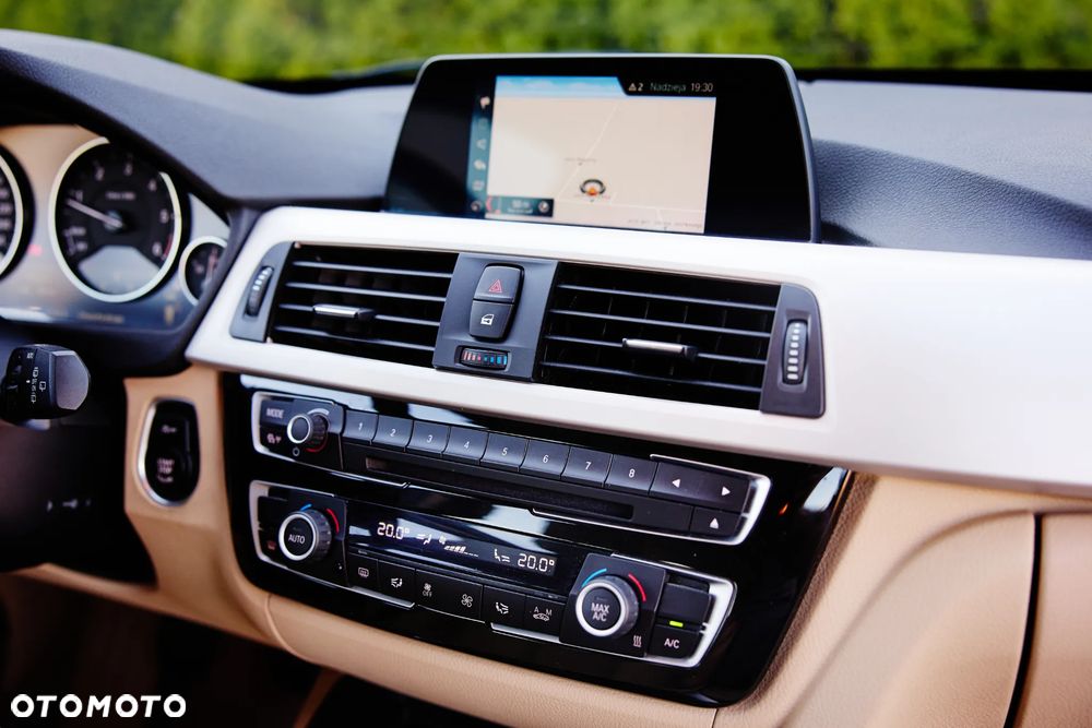 BMW Seria 3 318d Edition Luxury Line Purity - 29