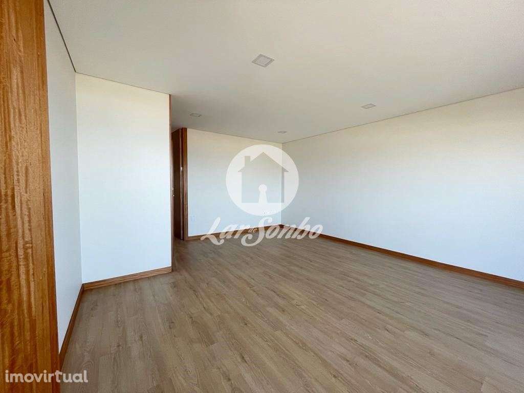 Apartamentos T2 NOVO na 1ª Linha de Mar em Vila do Conde!!! - Grande imagem: 5/17
