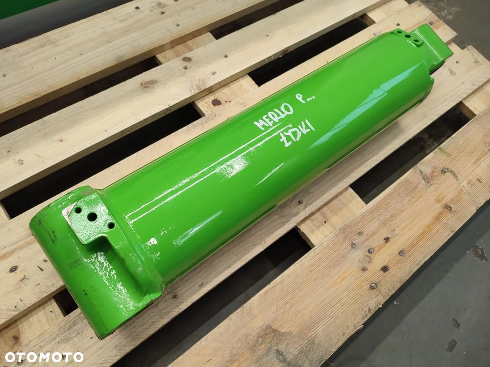 Siłownik wychyłu łyżki MERLO P - 7