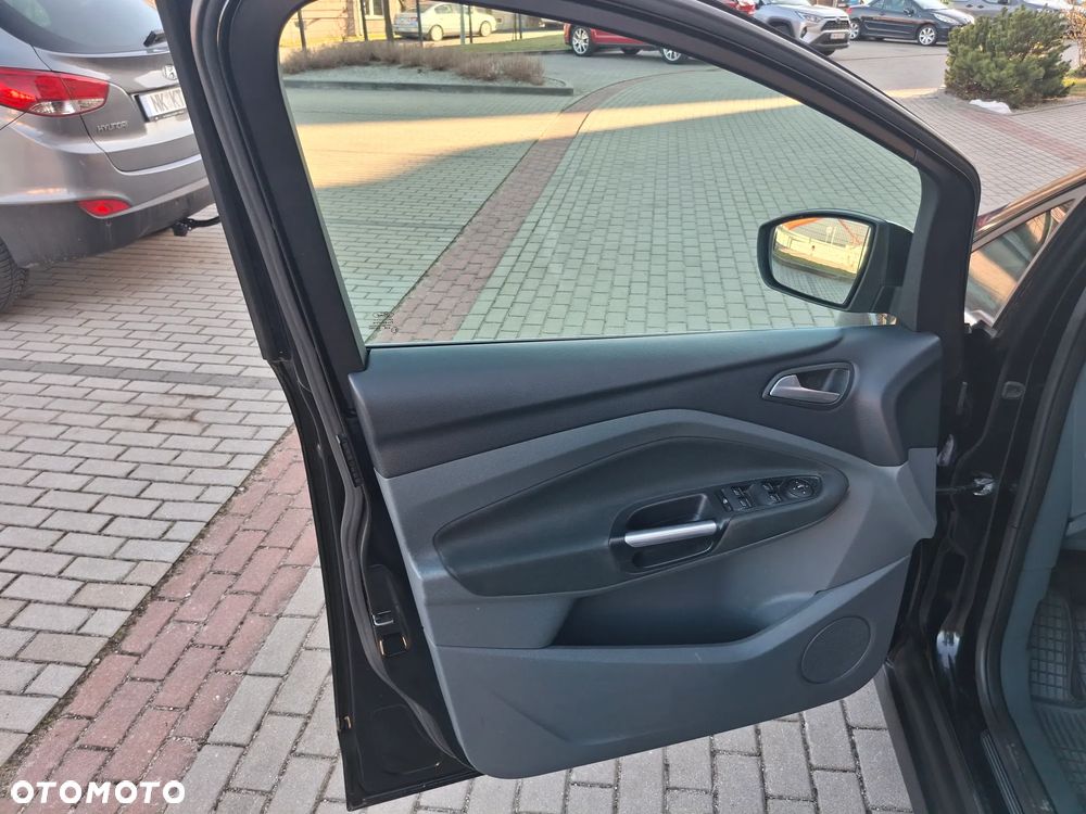 Ford C-MAX 1.6 Ti-VCT Titanium - 25