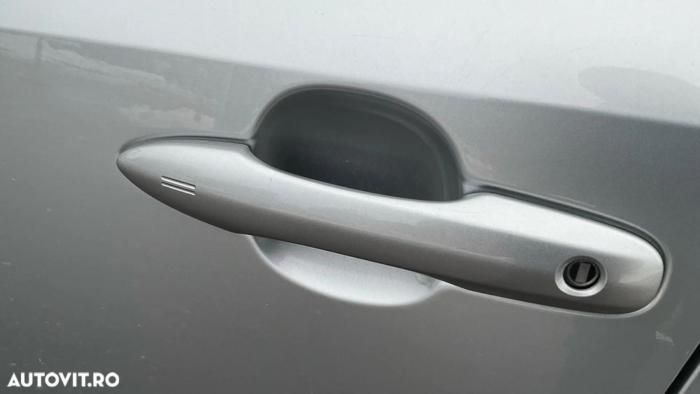 Toyota Corolla 2.0 HSD Exclusive - 34