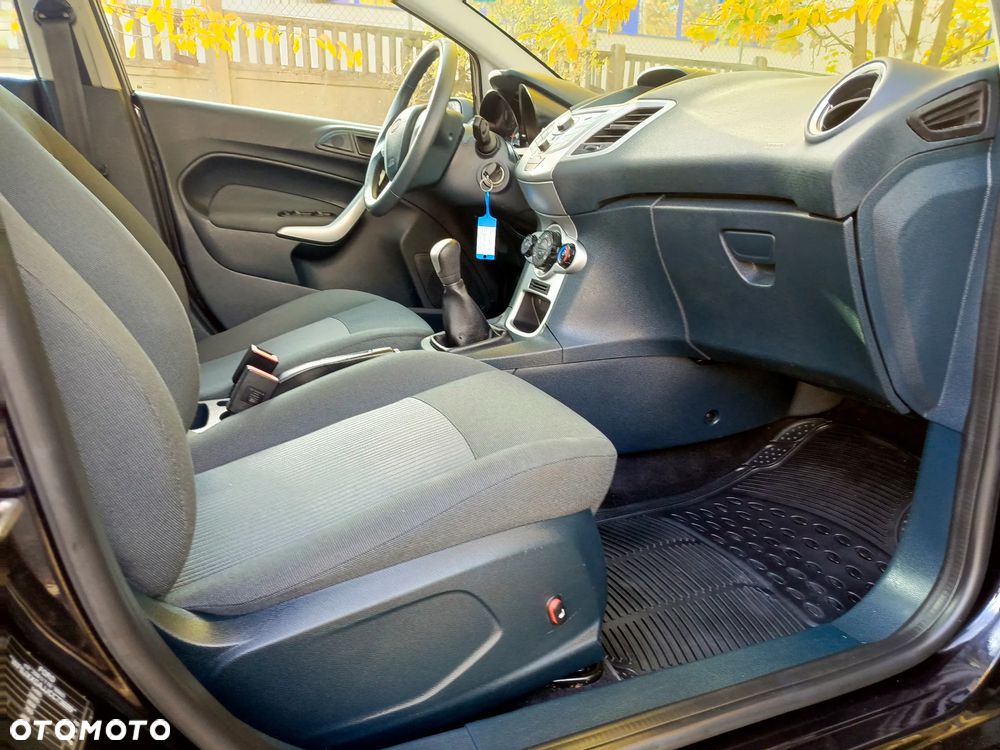 Ford Fiesta 1.25 Trend SVP - 28