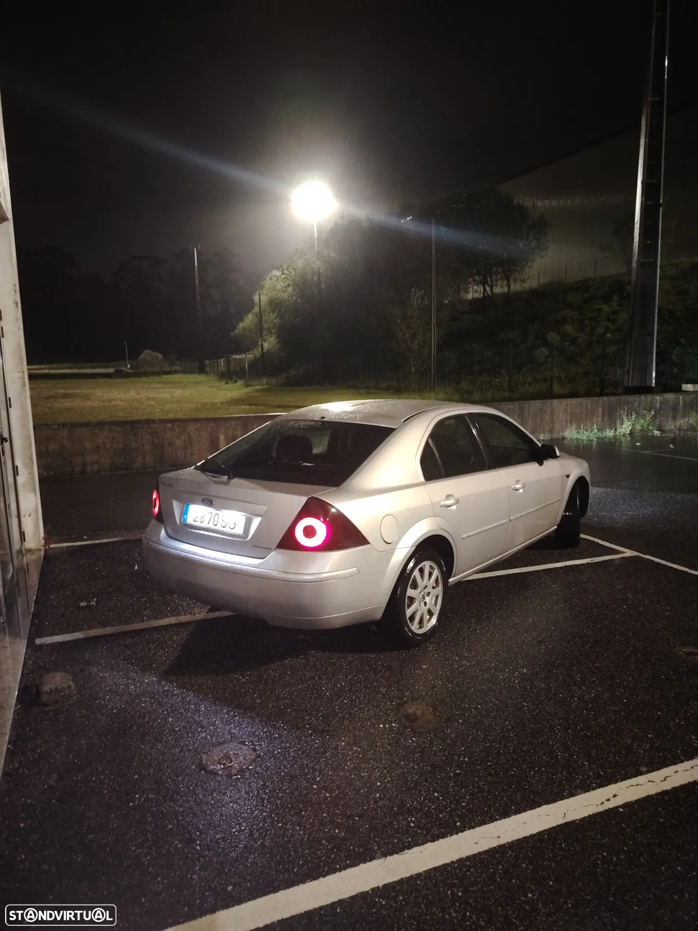 Ford Mondeo 2.0 TDdi Trend - 11