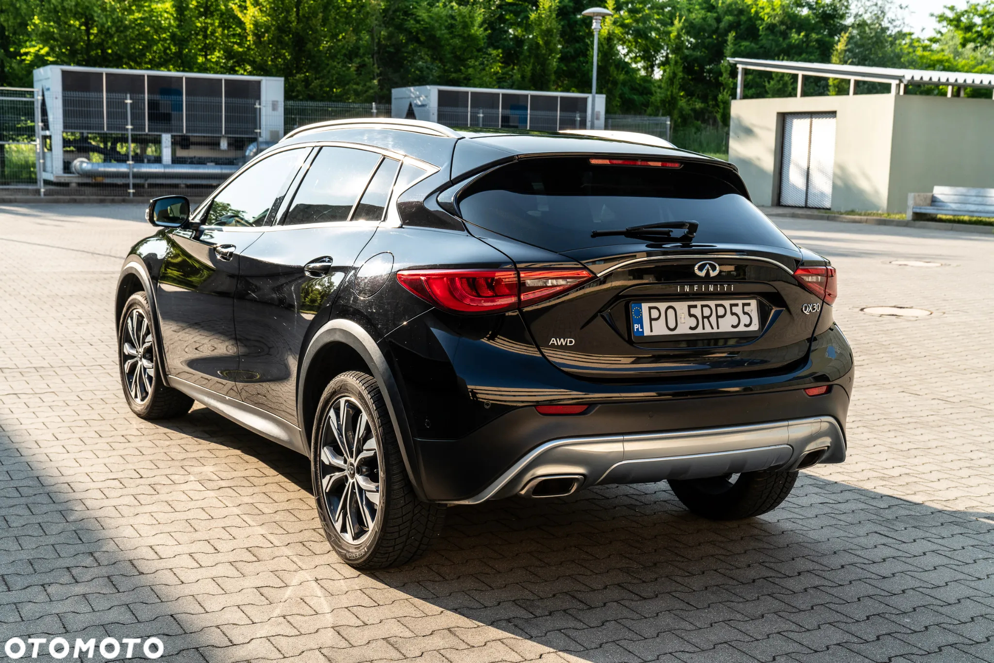 Infiniti QX - 12