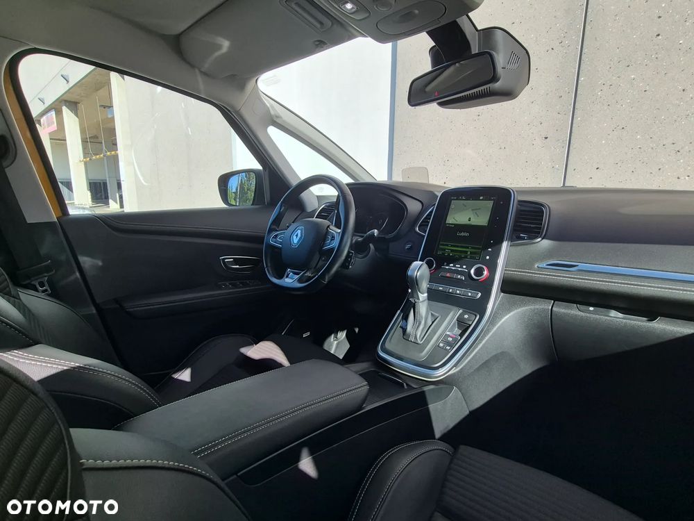 Renault Scenic - 16