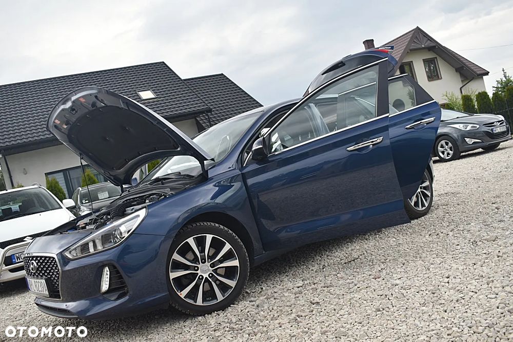 Hyundai i30 1.6 CRDI Passion Plus - 13