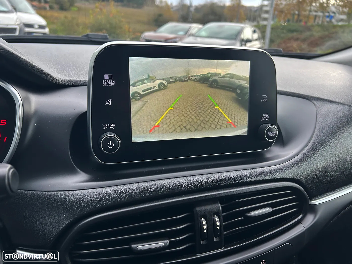Fiat Tipo 1.3 M-Jet Lounge J17 - 19