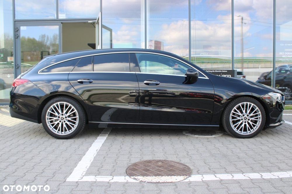 Mercedes-Benz CLA - 4