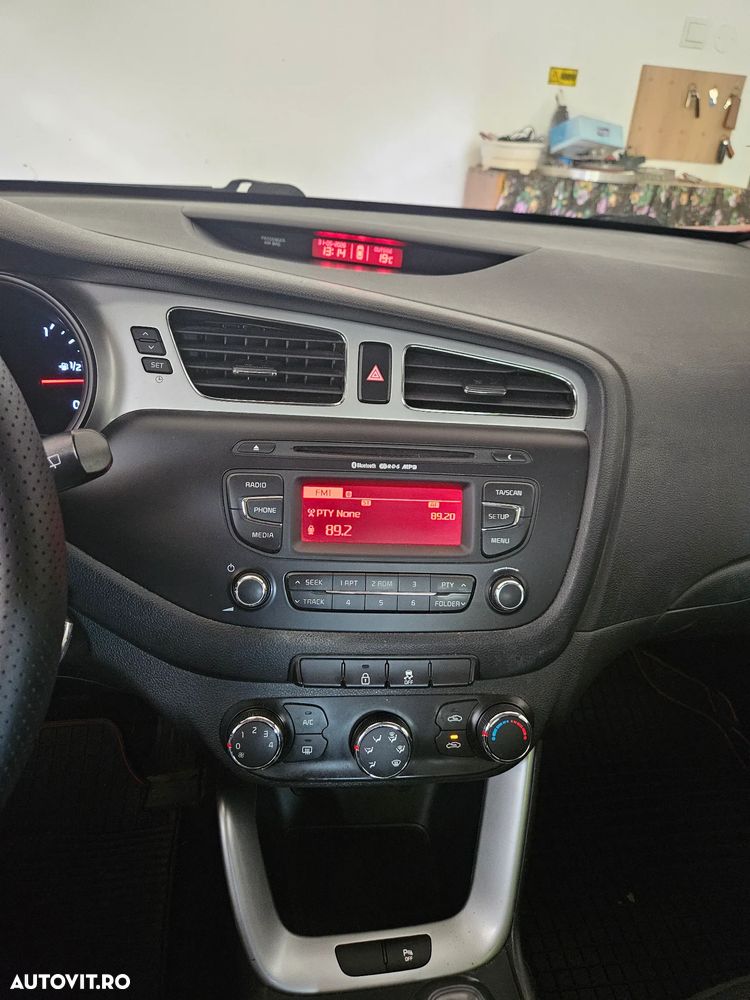Kia Pro Ceed Cee'd 1.4 GSL CITY - 8